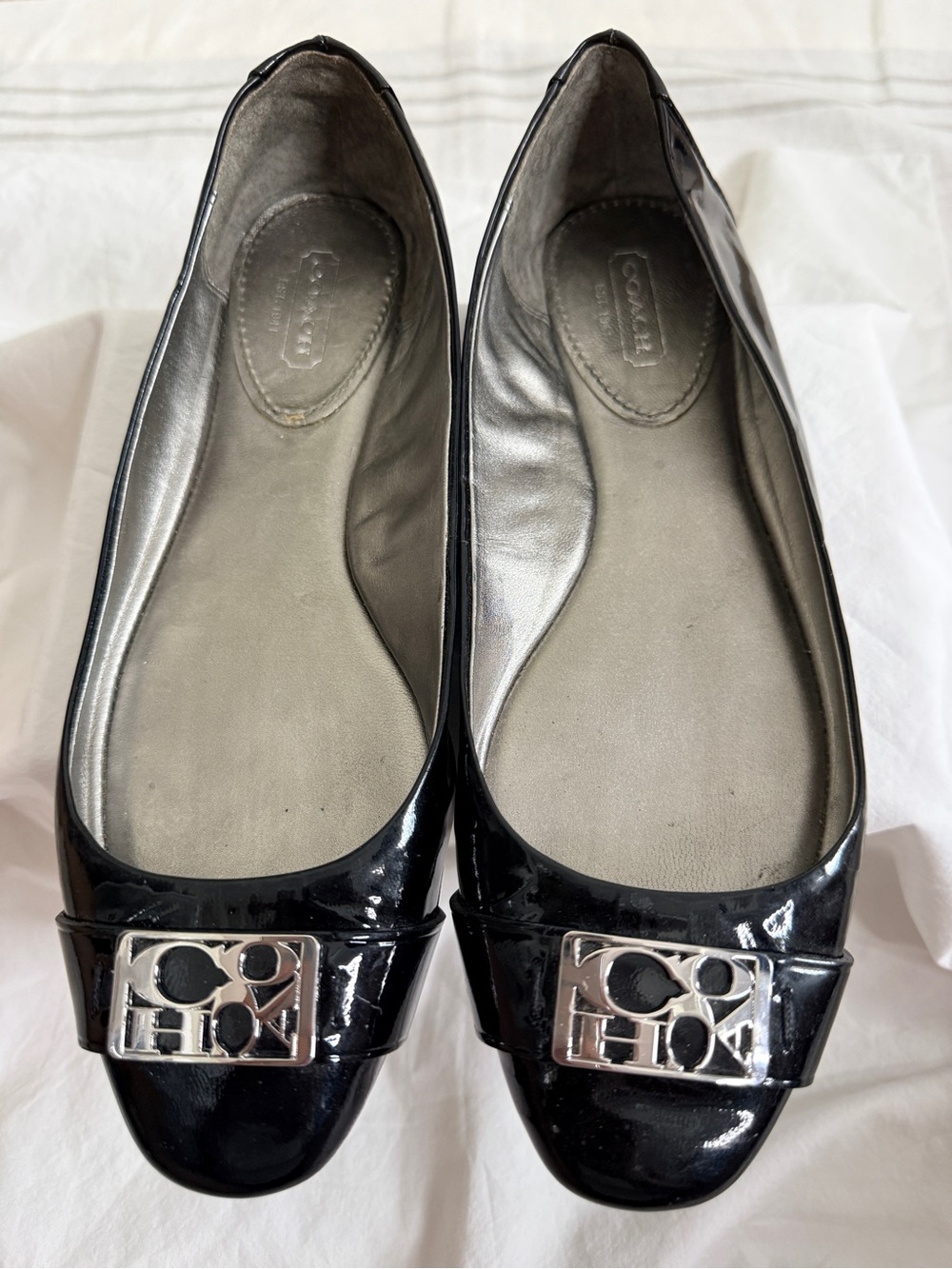 COACH Plaza Black Patent Leather Ballet Flats Silver Logo A2303 Size 7B